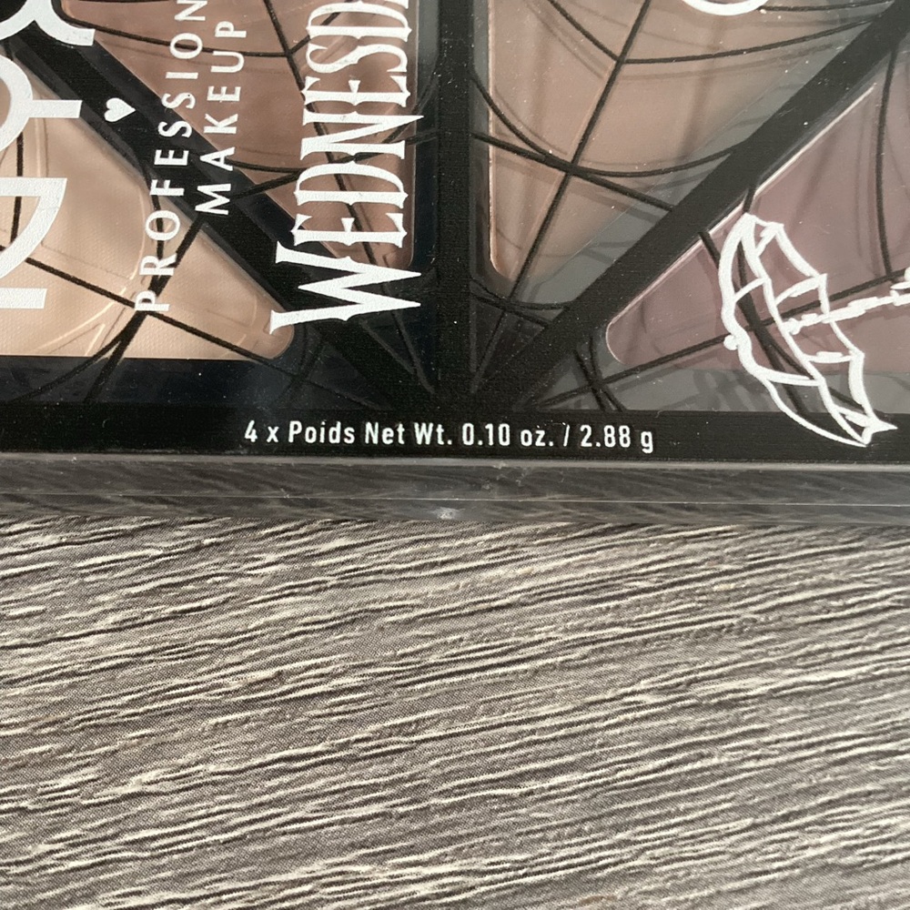 NYX PROFESSIONAL MAKEUP Wednesday Stained Glass Contour Palette - Picture 5 of 7